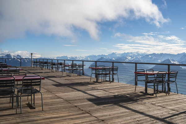 تأمين خاص بالفنادق والمطاعم الفاخرة